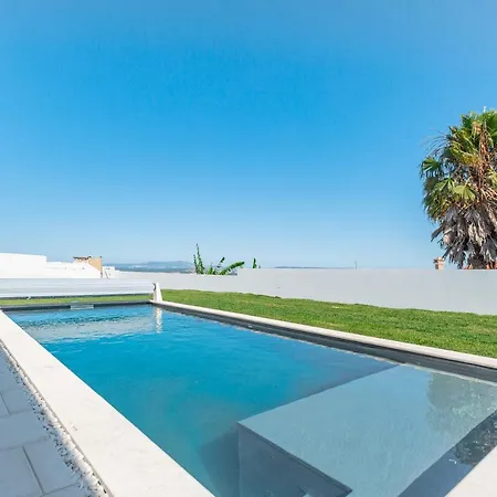Casa Branca Villa *
